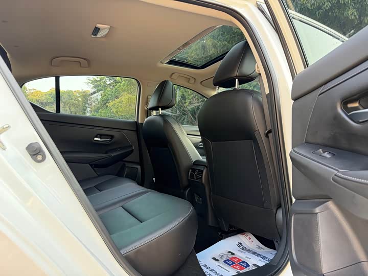 Фото 8 - Nissan Sylphy