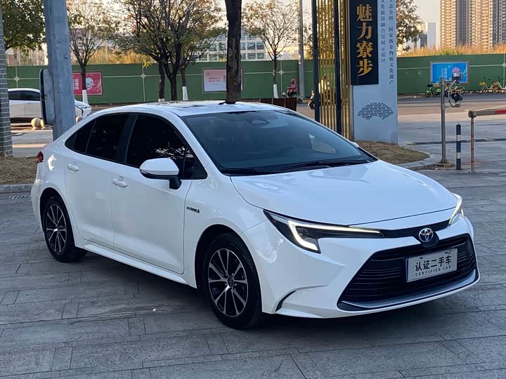 Фото 3 - Toyota Levin