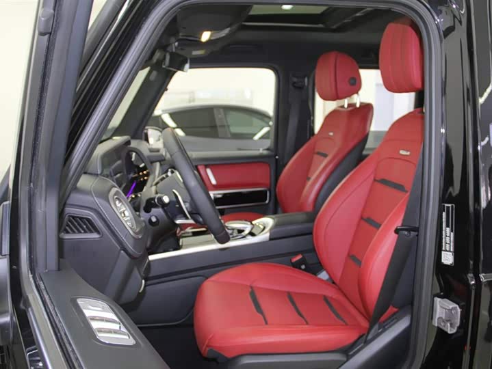 Фото 6 - Mercedes-Benz G-Class AMG