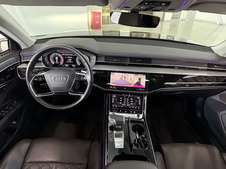 Фото 9 - Audi A8