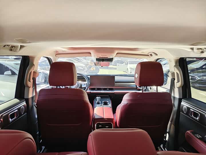 Фото 9 - Tank 400