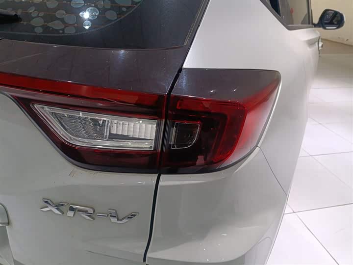 Фото 8 - Honda XR-V