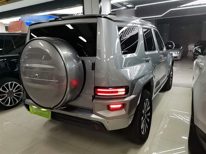 Фото 7 - Tank 700 Hybrid