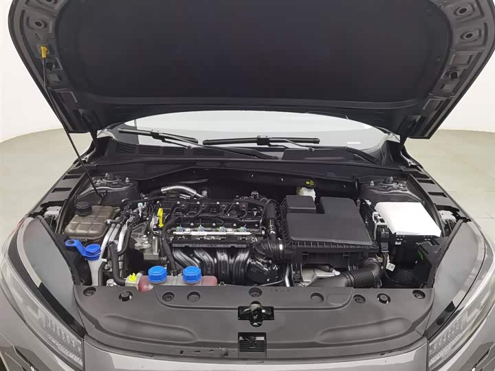 Фото 6 - Changan Eado EV