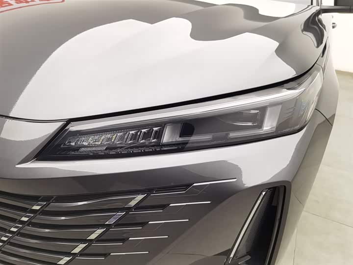 Фото 7 - Changan Eado EV