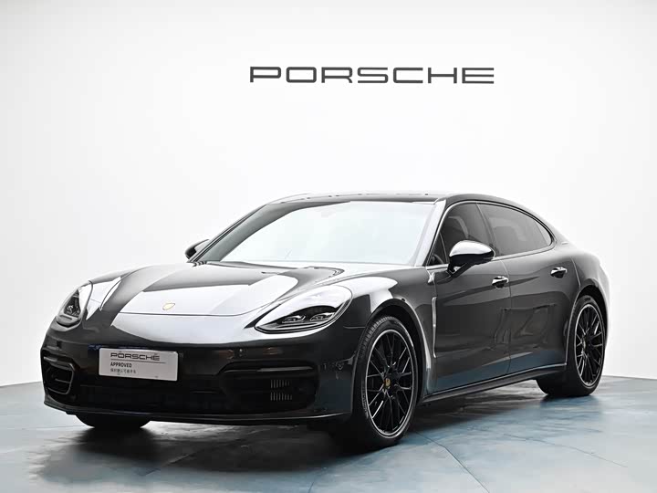 Фото 1 - Porsche Panamera