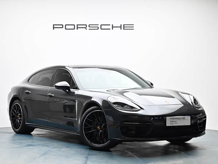 Фото 2 - Porsche Panamera