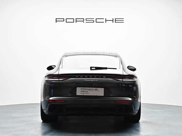 Фото 3 - Porsche Panamera