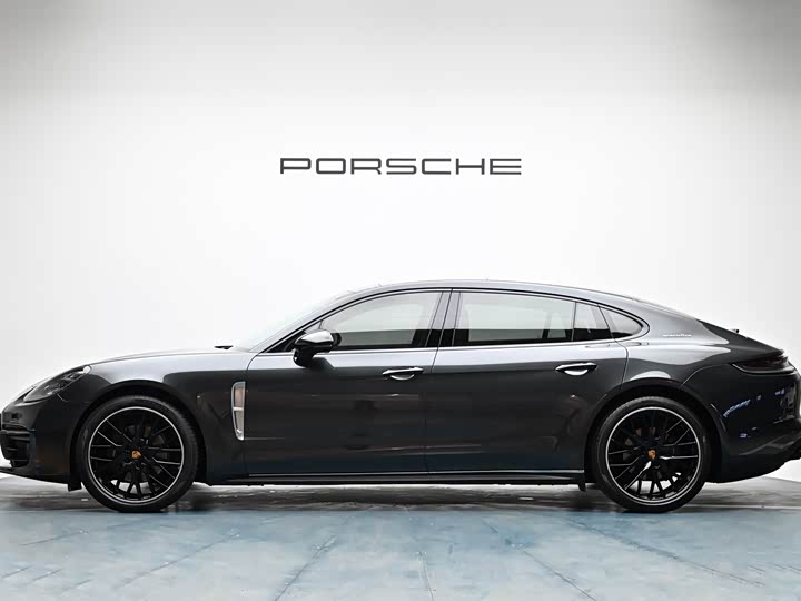 Фото 6 - Porsche Panamera