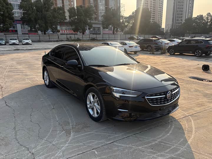 Фото 1 - Buick Regal