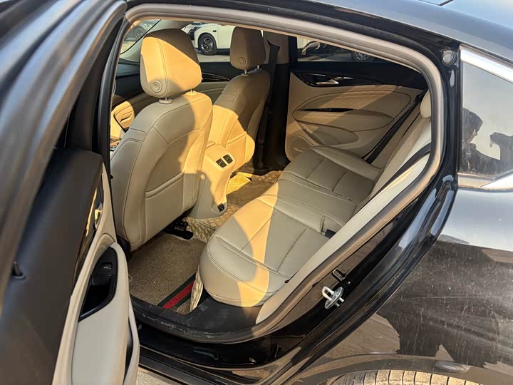 Фото 6 - Buick Regal