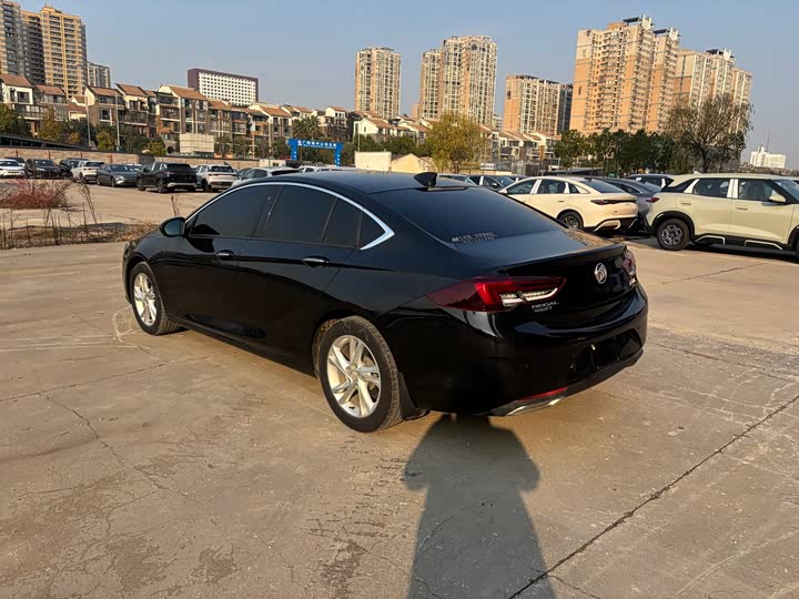 Фото 8 - Buick Regal