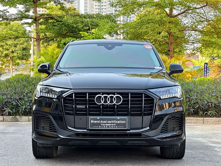Фото 2 - Audi Q7
