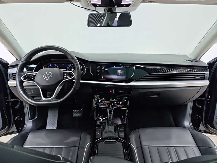 Фото 7 - Volkswagen Passat