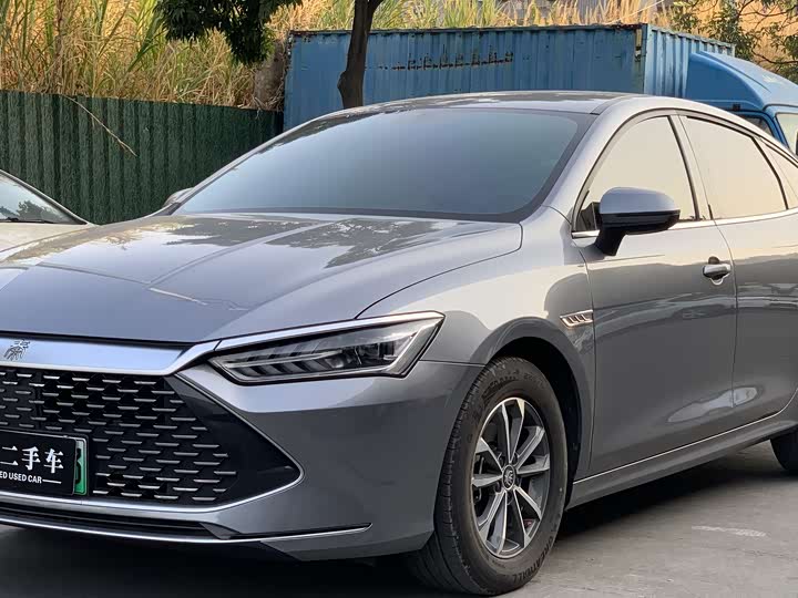 Фото 1 - BYD Qin Plus