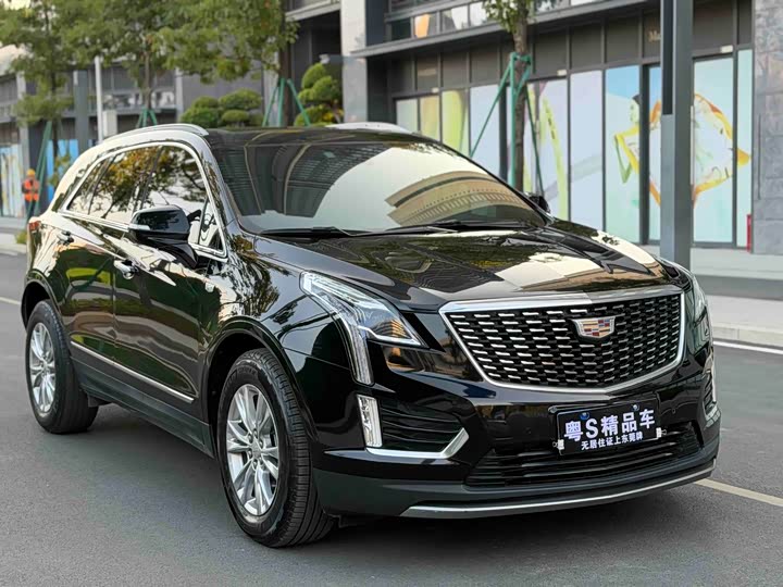 Фото 3 - Cadillac XT5