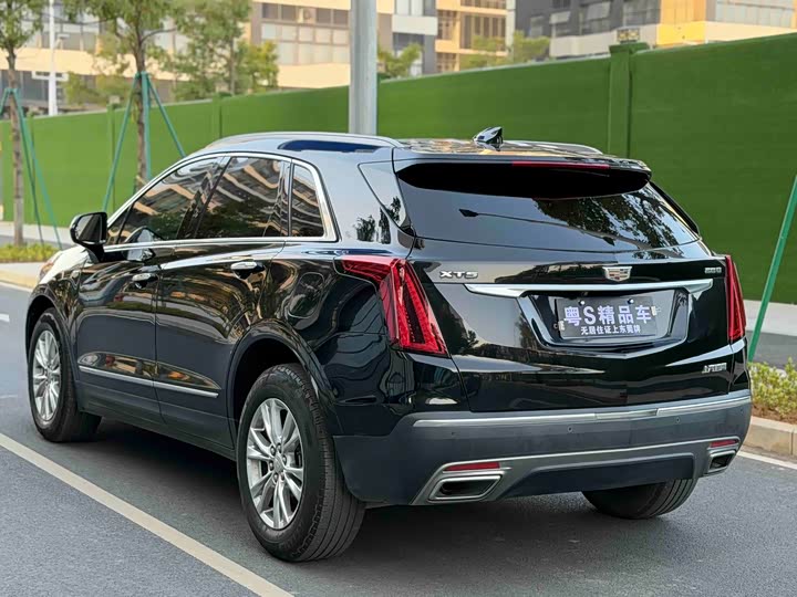 Фото 4 - Cadillac XT5