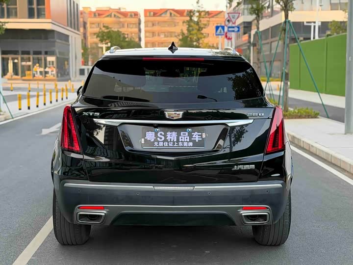 Фото 5 - Cadillac XT5