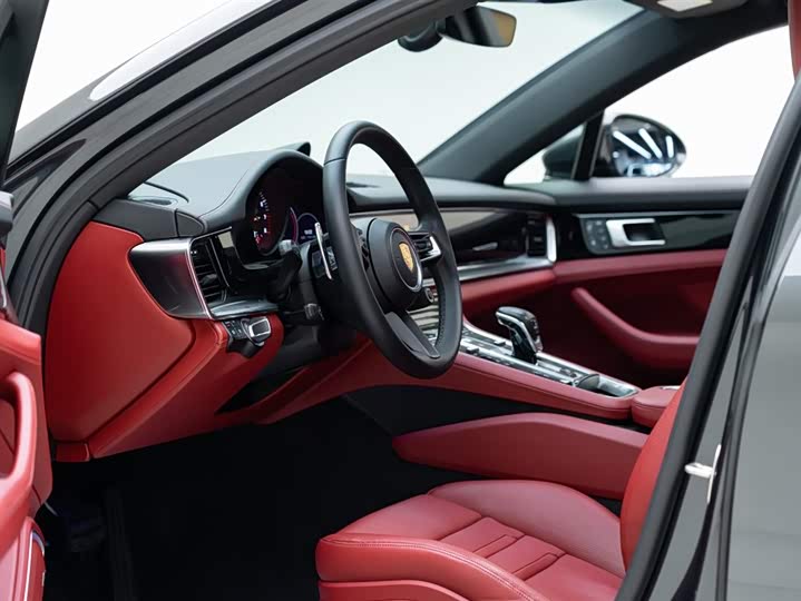 Фото 7 - Porsche Panamera