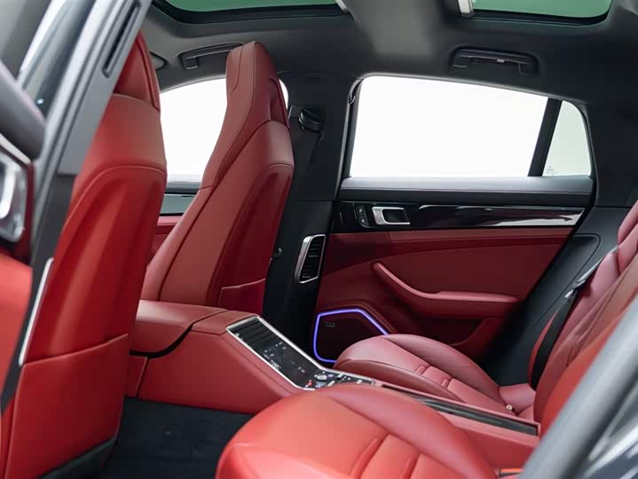 Фото 8 - Porsche Panamera