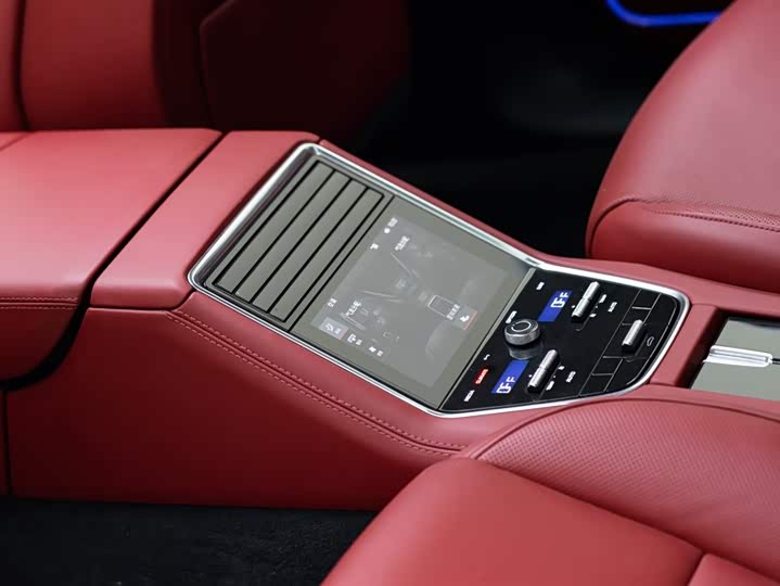 Фото 9 - Porsche Panamera