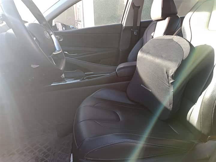 Фото 8 - Hyundai Elantra N line