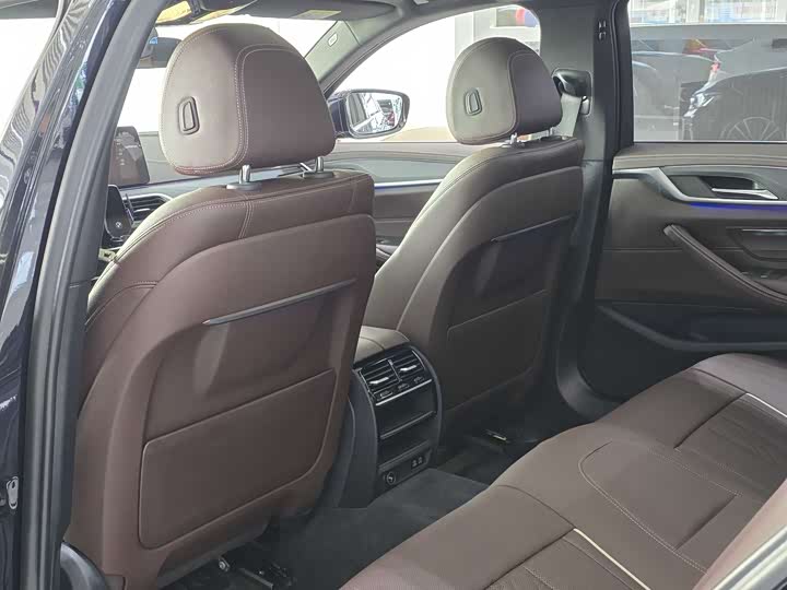 Фото 7 - BMW 5 Series