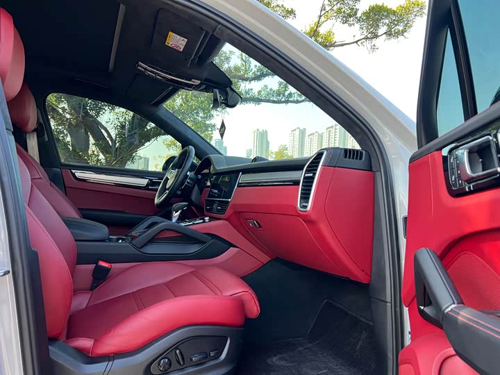 Фото 7 - Porsche Cayenne Hybrid