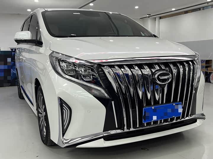 Фото 2 - GAC Trumpchi M8