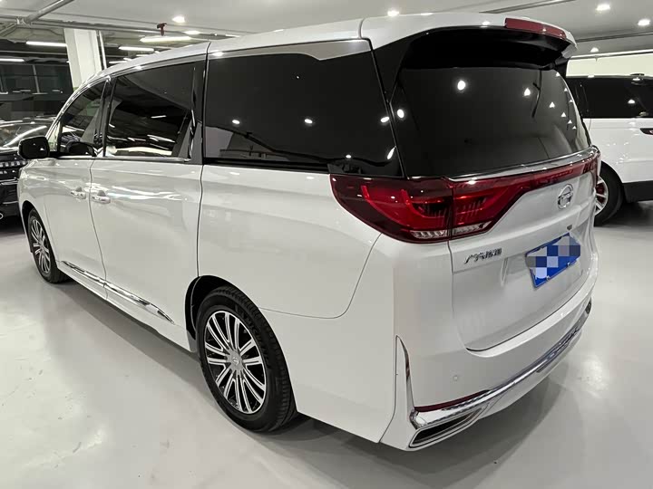 Фото 3 - GAC Trumpchi M8
