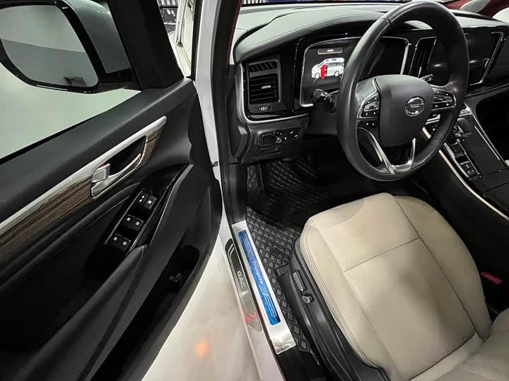 Фото 9 - GAC Trumpchi M8