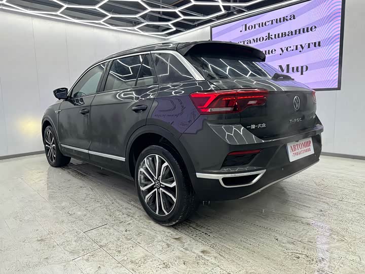 Фото 8 - Volkswagen T-Roc