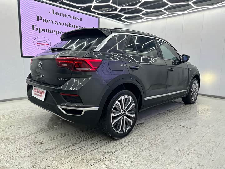 Фото 9 - Volkswagen T-Roc
