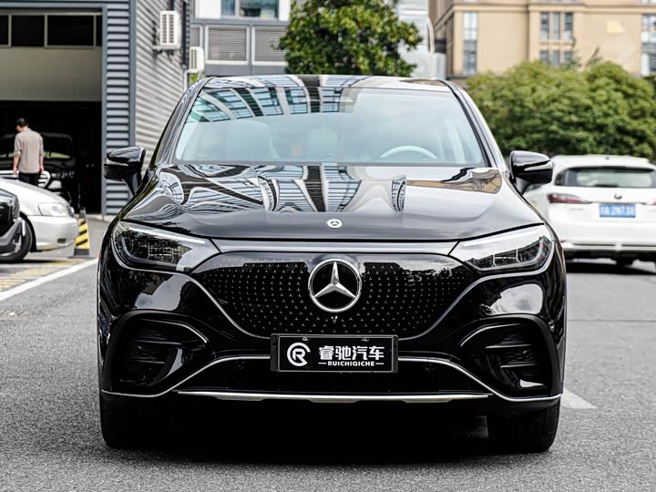 Фото 3 - Mercedes-Benz EQE SUV