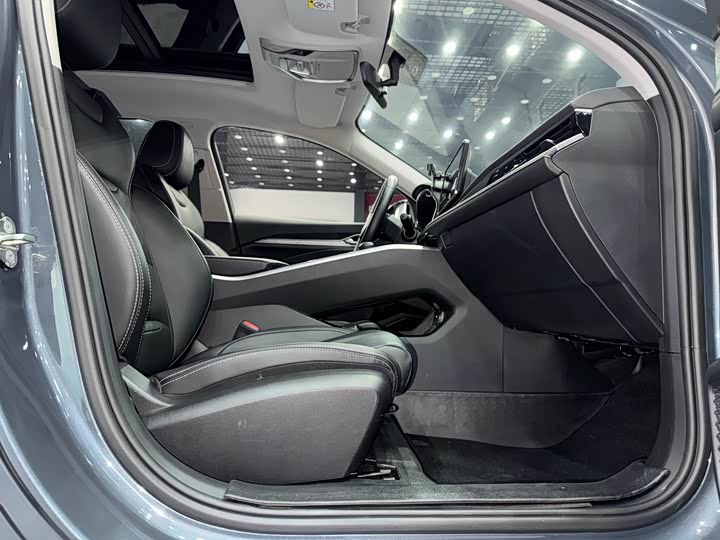 Фото 9 - Geely Preface