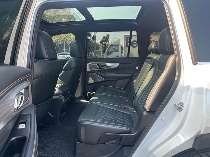 Фото 9 - GAC Trumpchi GS8