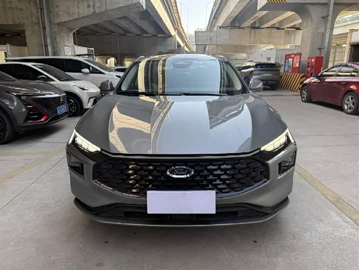 Фото 2 - Ford Mondeo