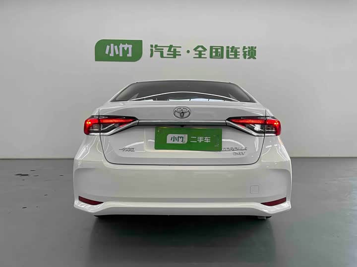 Фото 4 - Toyota Corolla