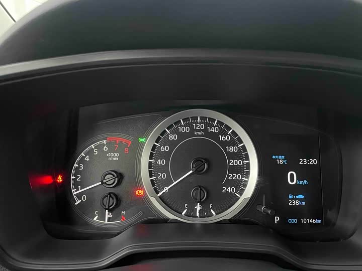 Фото 7 - Toyota Corolla