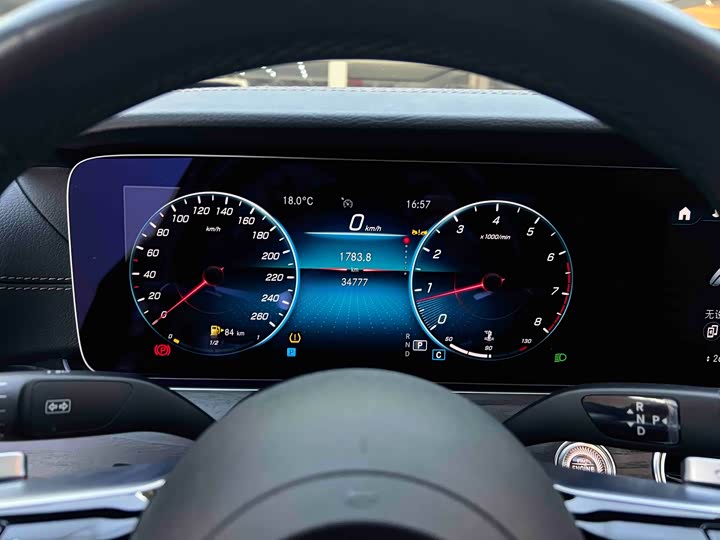 Фото 6 - Mercedes-Benz E-Class