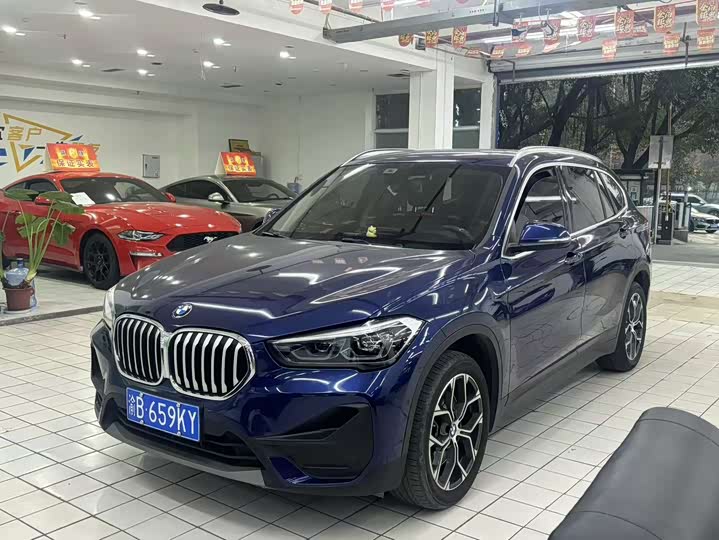 Фото 1 - BMW X1