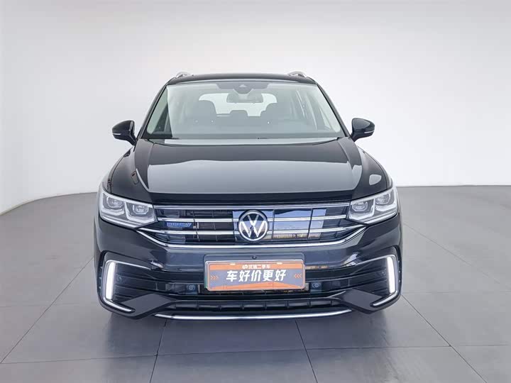 Фото 3 - Volkswagen Tiguan L Hybrid