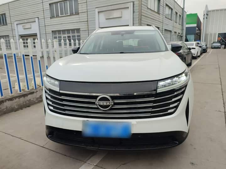 Фото 3 - Nissan Pathfinder