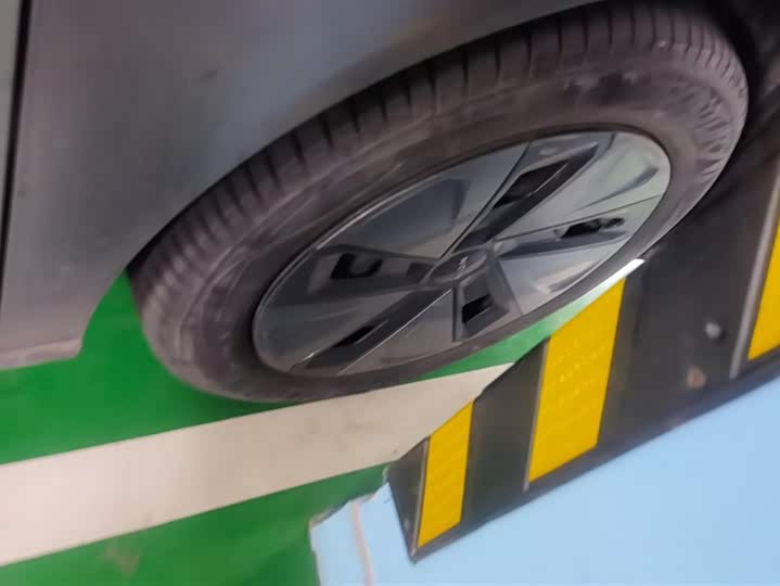 Фото 6 - GAC Aion Y