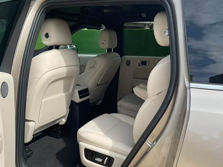 Фото 6 - LiXiang L9