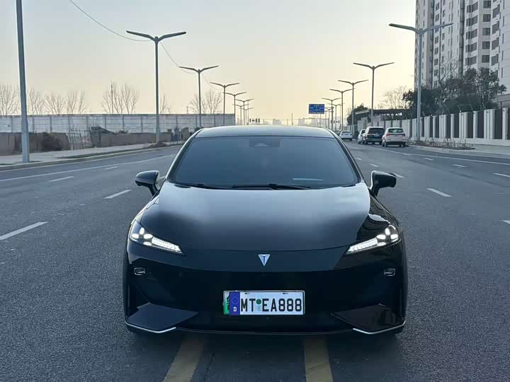 Фото 2 - Changan Deepal SL03