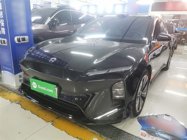 Фото 1 - Nio ET5T