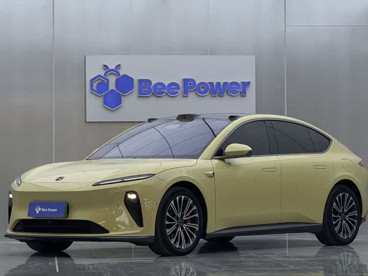 Фото 1 - Nio ET5