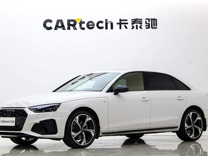 Фото 1 - Audi A4L