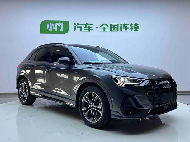 Фото 4 - Audi Q3